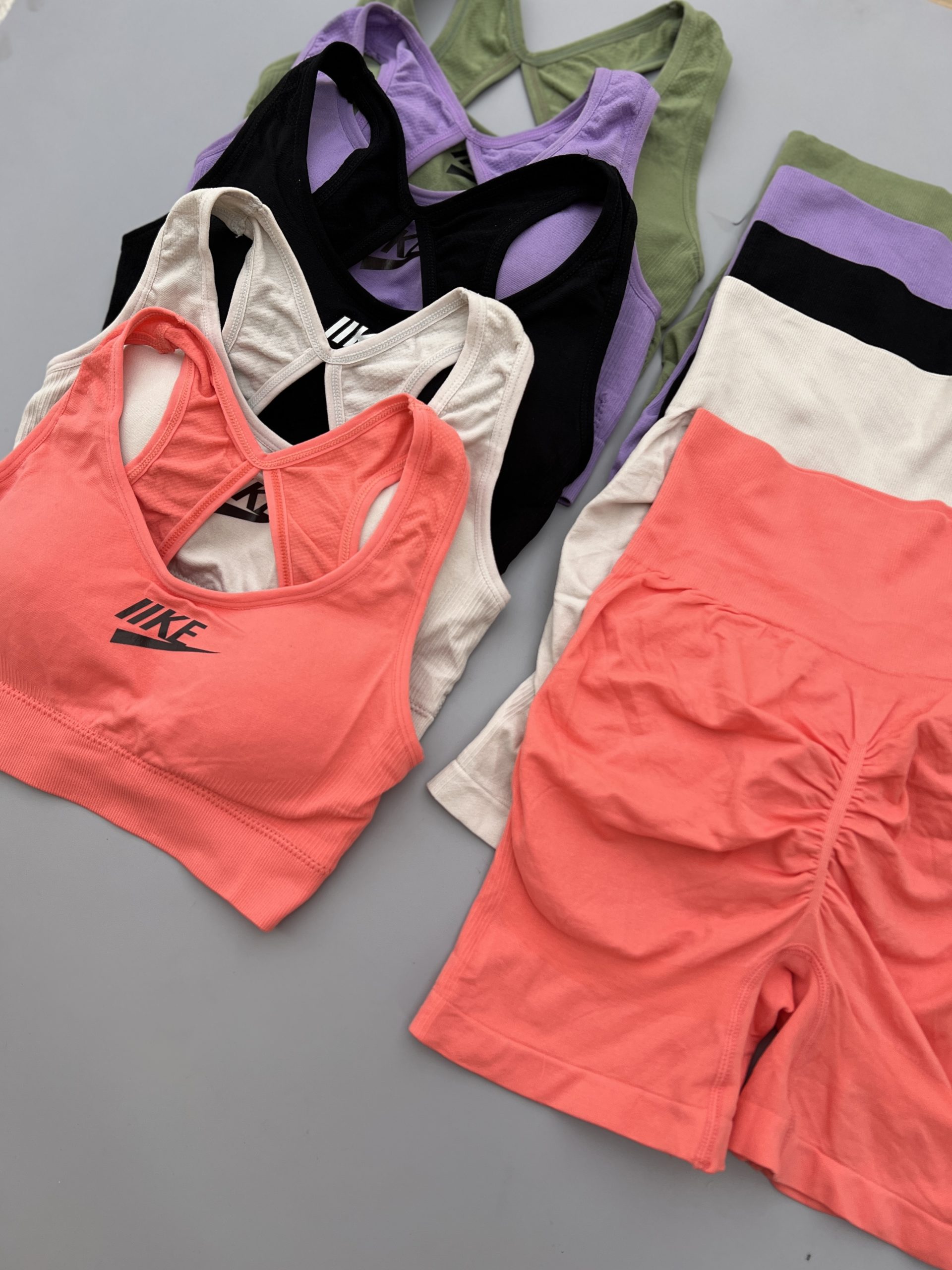 ست نیمتنه و شورتک نایکی - تصویر 2